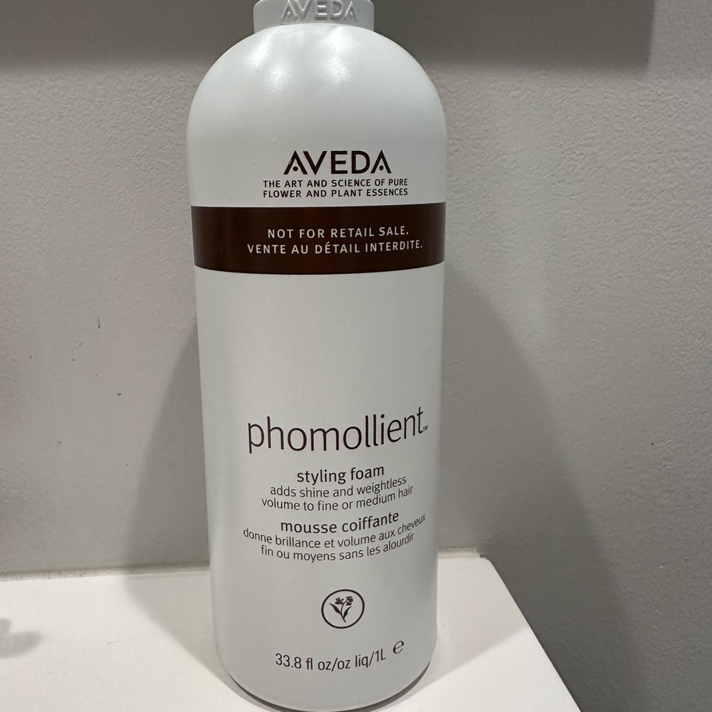 - ✨🆕✨ AVEDA - Phomollient Refill Bottle !